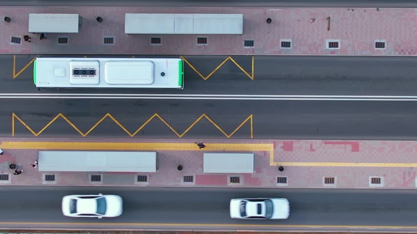 Dedicated bus line in the city, bus rapid transit (BRT)