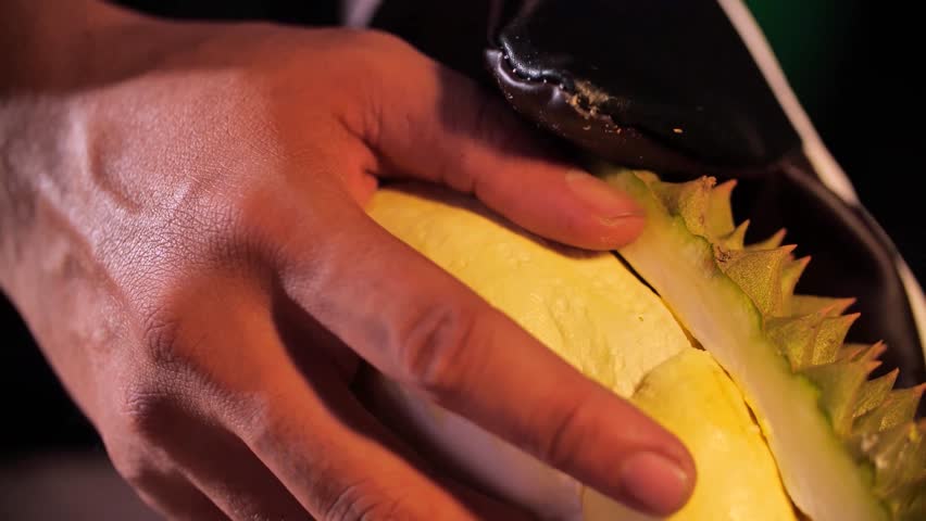 Hand Open, Peel Durian, Close Up