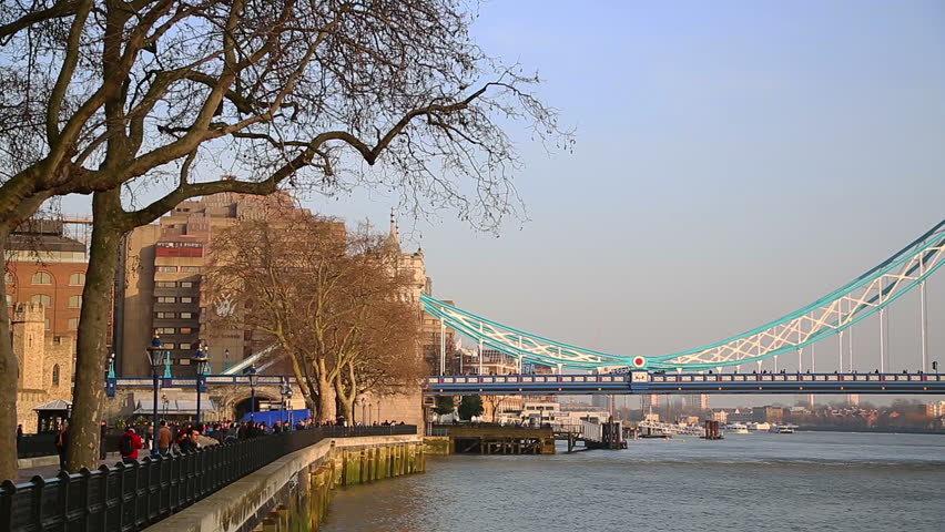 Pan across Tower Bridge fast