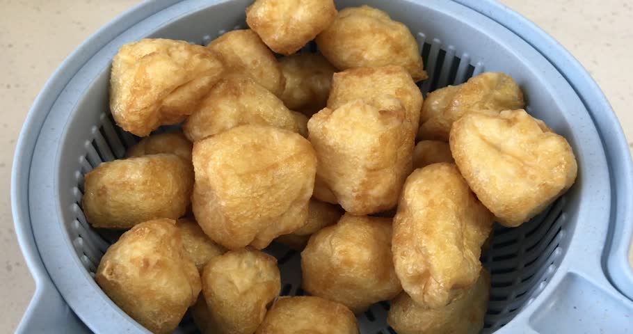 deep-fried tofu beancurd puff chinese hong kong food 豆腐泡 豆泡 豆卜 