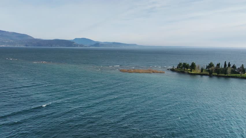 Discover the magic of Lake Garda, Portese, San Felice del Benaco, and the Isola dei Conigli with mesmerizing 4K UHD videos.