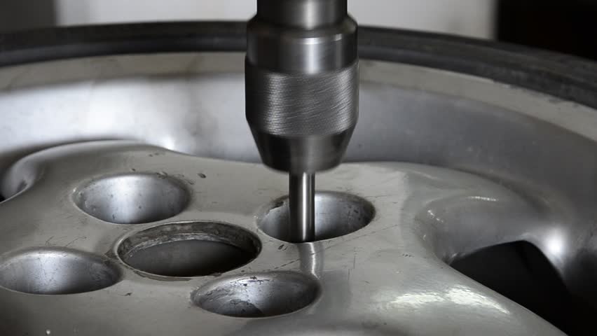 Industrial CNC drill machine milling car aluminum wheel