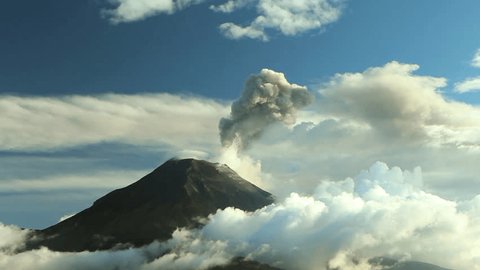 Time-lapse of Tungurahua Volcano erupting, March 2013, Ecuador. 