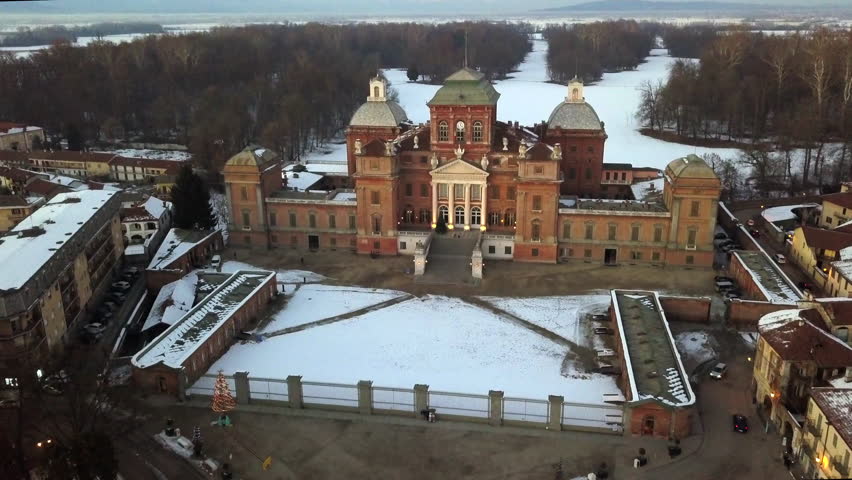 cinematic italy, piedmont, castello di racconigi, savoy, city view, city, landscape, cityscape, panorama, aerial, aerial shot, travel, traveling, holiday, vacation, tourism, tourist, emotional