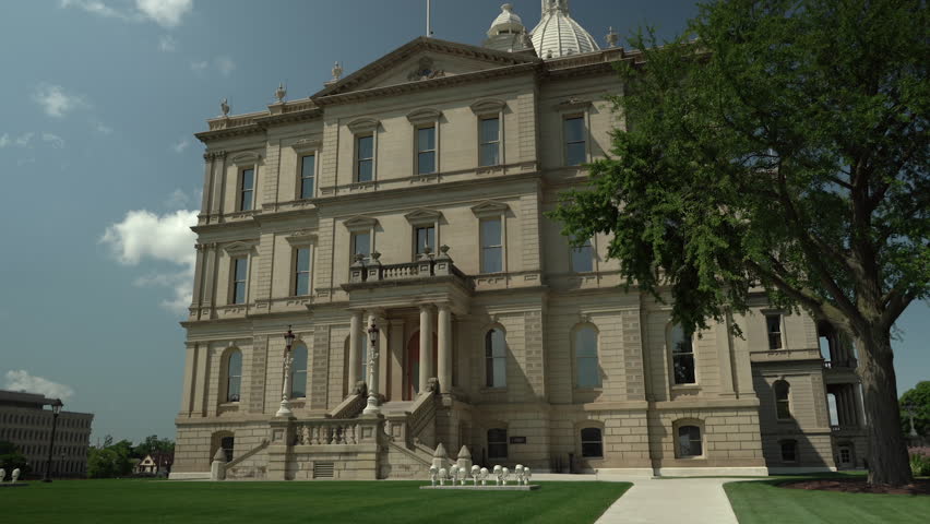 Lansing Michigan capitol building wide shot