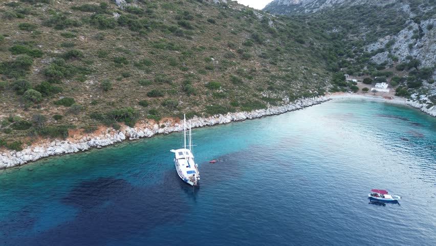 boat in the middle of the sea bay