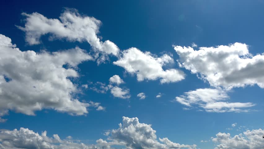 Summer sky, flowing clouds, time lapse