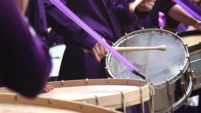 the spanish town of calanda in spain where thousdands of people drum continuously for 3 days during easter
