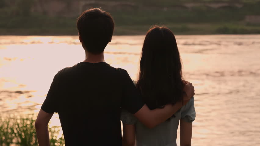 Silhouette of Romantic couple