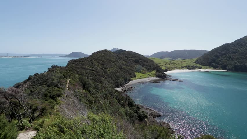 Smugglers Bay, located in the Bream Head Scenic Reserve near Whang?rei Heads in Northland, New Zealand, is a true hidden gem along the North Island