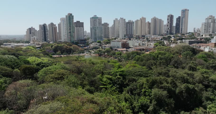 AERIAL VIEW PARK VACA BRAVA GOIÁNIA - GOIÁS, BRAZIL