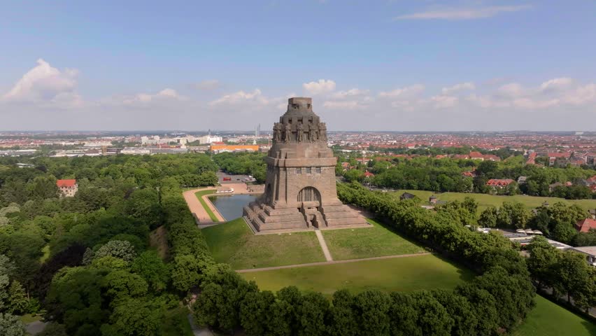 
Monument to the Battle of the Nations in Leipzig | Leipziger Völkerschlachtdenkmal