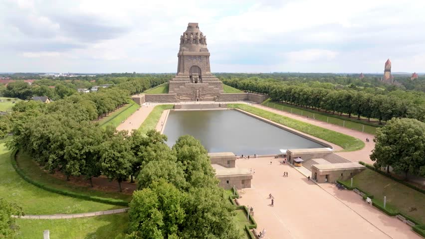 
Monument to the Battle of the Nations in Leipzig | Leipziger Völkerschlachtdenkmal
