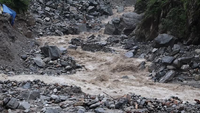 Sonprayag Confluence of Holy River Mandakini and Basuki