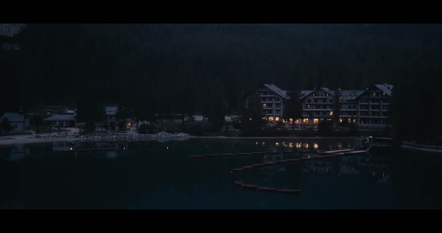 Lago di Braies lake hotel