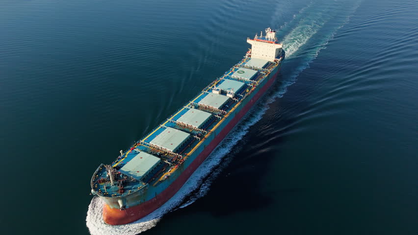 Bulk ship carrier for dry cargo cruising in sea, ship for unpackaged bulk cargo, aerial