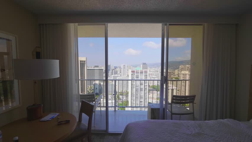 Beautiful view of the city of Honolulu in Hawaii in 4k slow motion 60fps