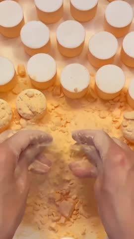 asmr sand cutting and  chalk crushing satisfying video