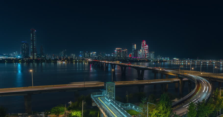 Seoul Night Cars Traffic Time Lapse Featuring Wonhyo Bridge Ramps, Vehicles Rush on Gangbyeongbuk-ro Expressway and Illuminated Yeongdeungpo Financial District at Yeouido - static