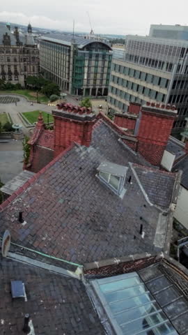 This breathtakingof Sheffield City Centre showcases the stunning architecture of the city s historic buildings, including the Town Hall, and the Cathedral. The video also captures the citys vibrant