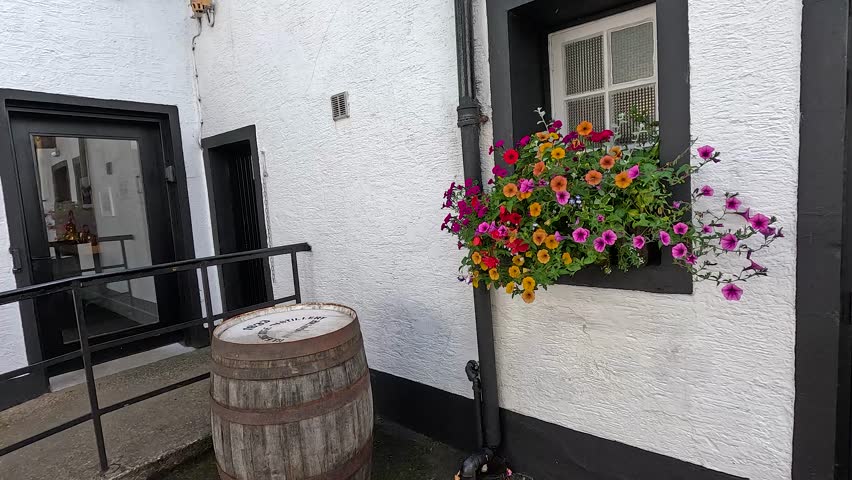 A sunny day at Glengoyne Distillery