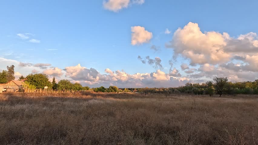 beautiful volumetric clouds in the sky. sunset clouds. natural landscape with beautiful sky.