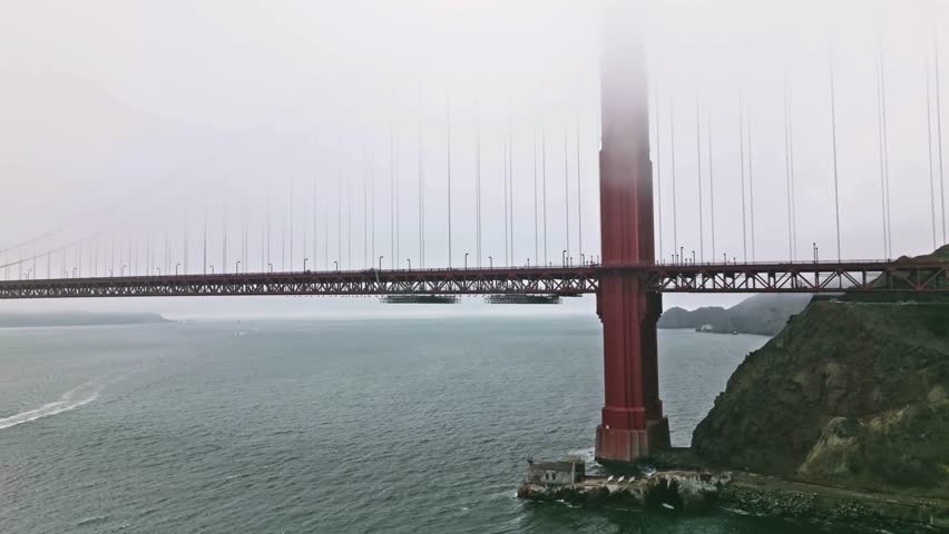 GOLDEN GATE BRIDGE 4k Drone Shot