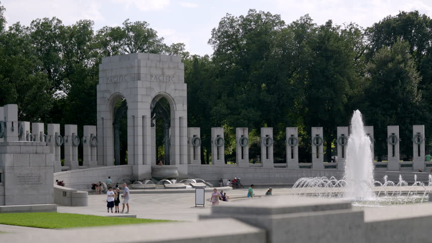 World War II Memorial fountain slow motion