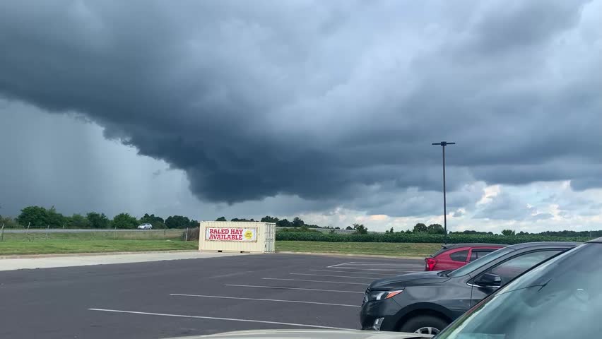 Sever thunderstorm super cell in Western Kentucky 