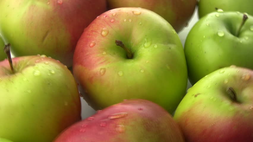 Fresh juicy natural apples rotates, showing itself on all sides