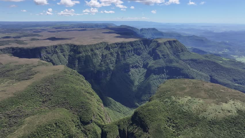 Scenic Canyons At Praia Grande In Santa Catarina Brazil. Beauty Cliffs Scenery. Top Of Mountains Scene. Canyons Background. Scenic Canyons At Praia Grande In Santa Catarina Brazil. Nature Landscape.