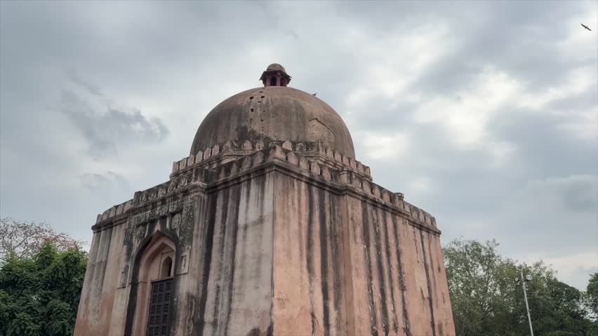 Explore the peaceful vibes of a New Delhi. Discover its rich history, stunning architecture, and the welcoming people. A serene spiritual journey awaits!