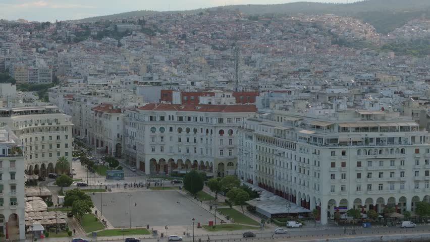 Panoramic shot of Aristotelous Square and reveal of Thessaloniki, Greece