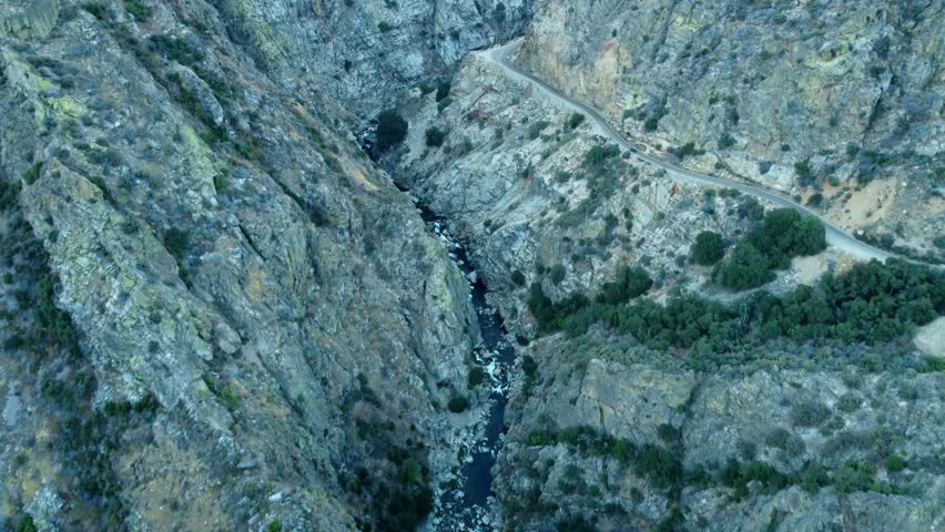 USA, CA, outside Kings Canyon National Park, Convict Flat, 45589 - Canyon