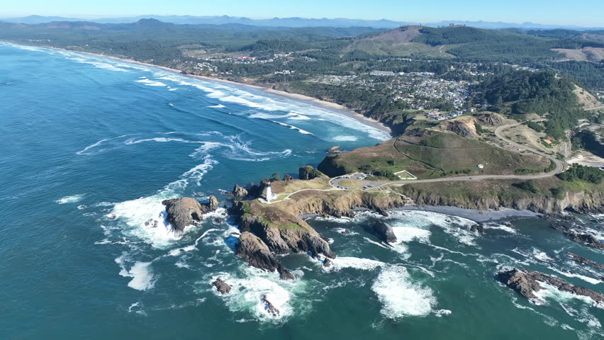 The Yaquina Head Lighthouse stands along the scenic and rugged coastline of Newport, Oregon. This beautiful 93 foot tall lighthouse was built in 1872 and is the tallest lighthouse in Oregon.