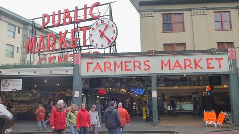 SEATTLE, WASHINGTON - CIRCA 2013: Public market exterior at Pike's Place Market. Editorial Stock Video
