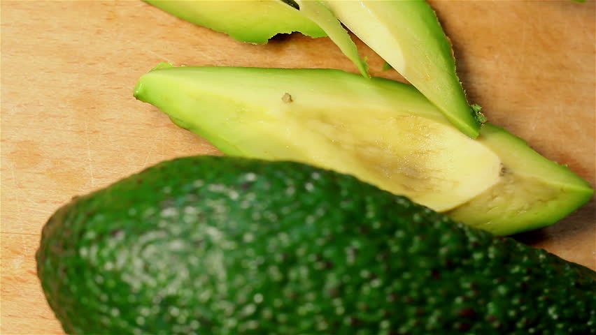 avocado turns