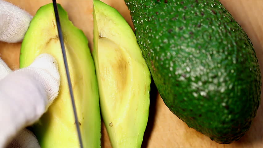 slicing avocado 