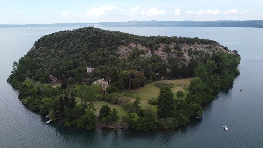 4k isola bisentina drone lago di bolsena