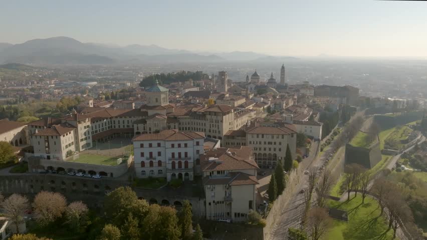 Bergamo Alta beautiful autumn sunny day,
orbiting around the episcopal seminary