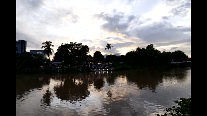 Chaiang Mai, Thailan 20.08.2024, - Timelapse of Ping rier and sunset