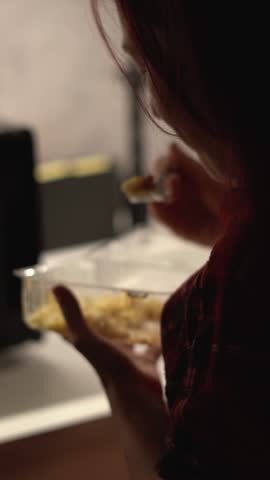 Late Night Snack A Comprehensive Guide to Navigating the Common Challenges of Indigestion while Making Thoughtful Diet Choices in the Kitchen to Promote Better Health and Overall Wellness