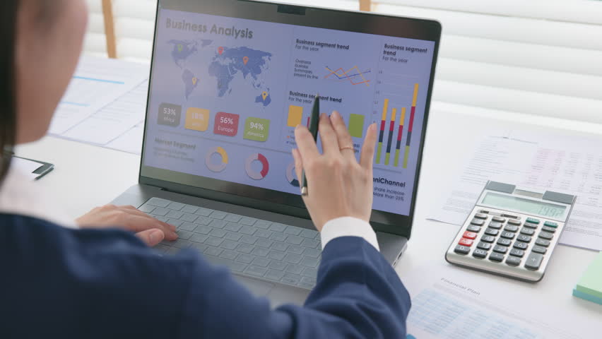 Asia woman expert people AI deep tech talent working on project predict sales insight SEO graph chart plan visual big data science report center BI smart tools screen. Office worker asian analyst job.