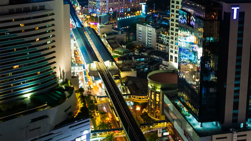 BANGKOK - MARCH 29: Timelapse view of Bangkok transportation system on Sukhumvit