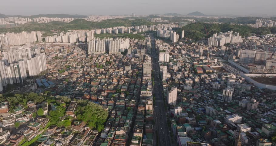 Urban Landscape of Gwangmyeong, South Korea: Coexistence of Traditional Houses and Modern Apartments