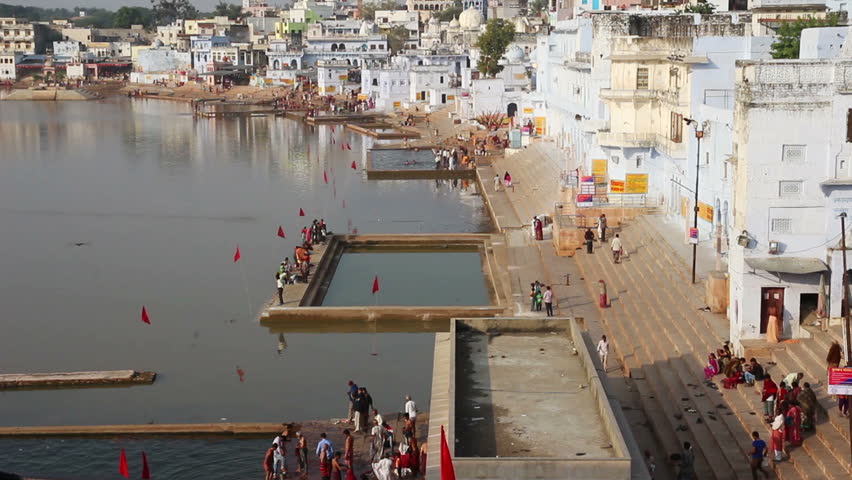 ritual bathing in holy lake Pushkar India - timelapse