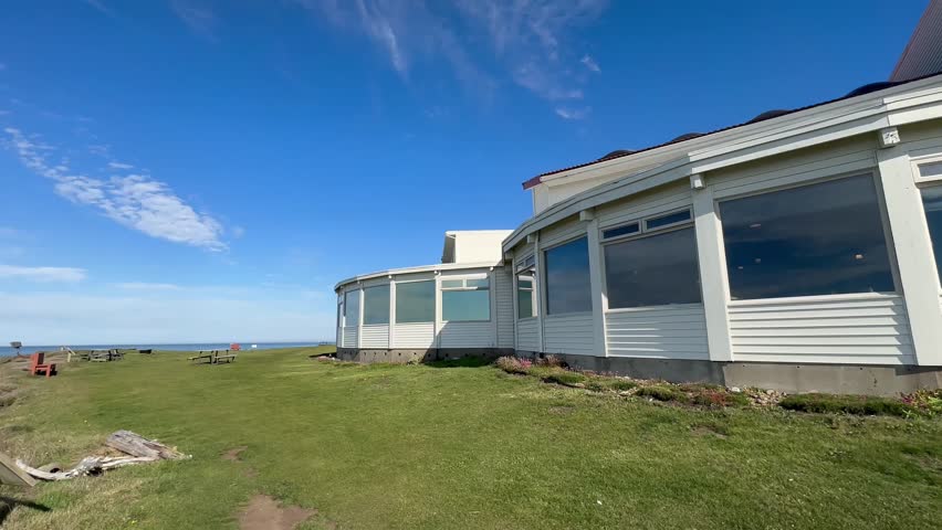 Walking around the Overleaf Lodge and Spa, in Yachats Oregon.