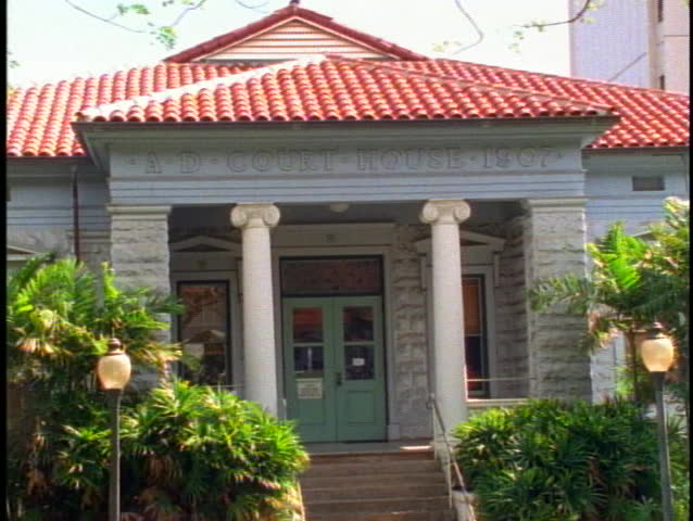 Court House 1907, medium shot, on Maui in Hawaii