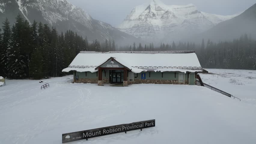 Mount Robson, canada