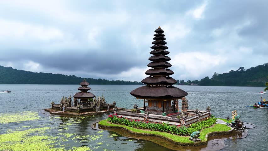 Ulun Danu Beratan temple at the edge of Lake Bratan, Bali, Indonesia